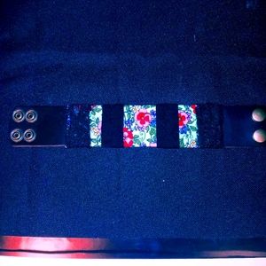 3 leather cuff bracelets. And 5 hemp bracelets.